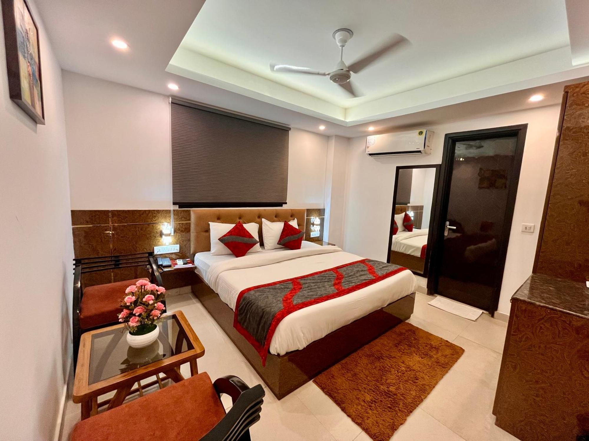 Hotel The Gold Inn - Karol Bagh Delhi Exterior foto