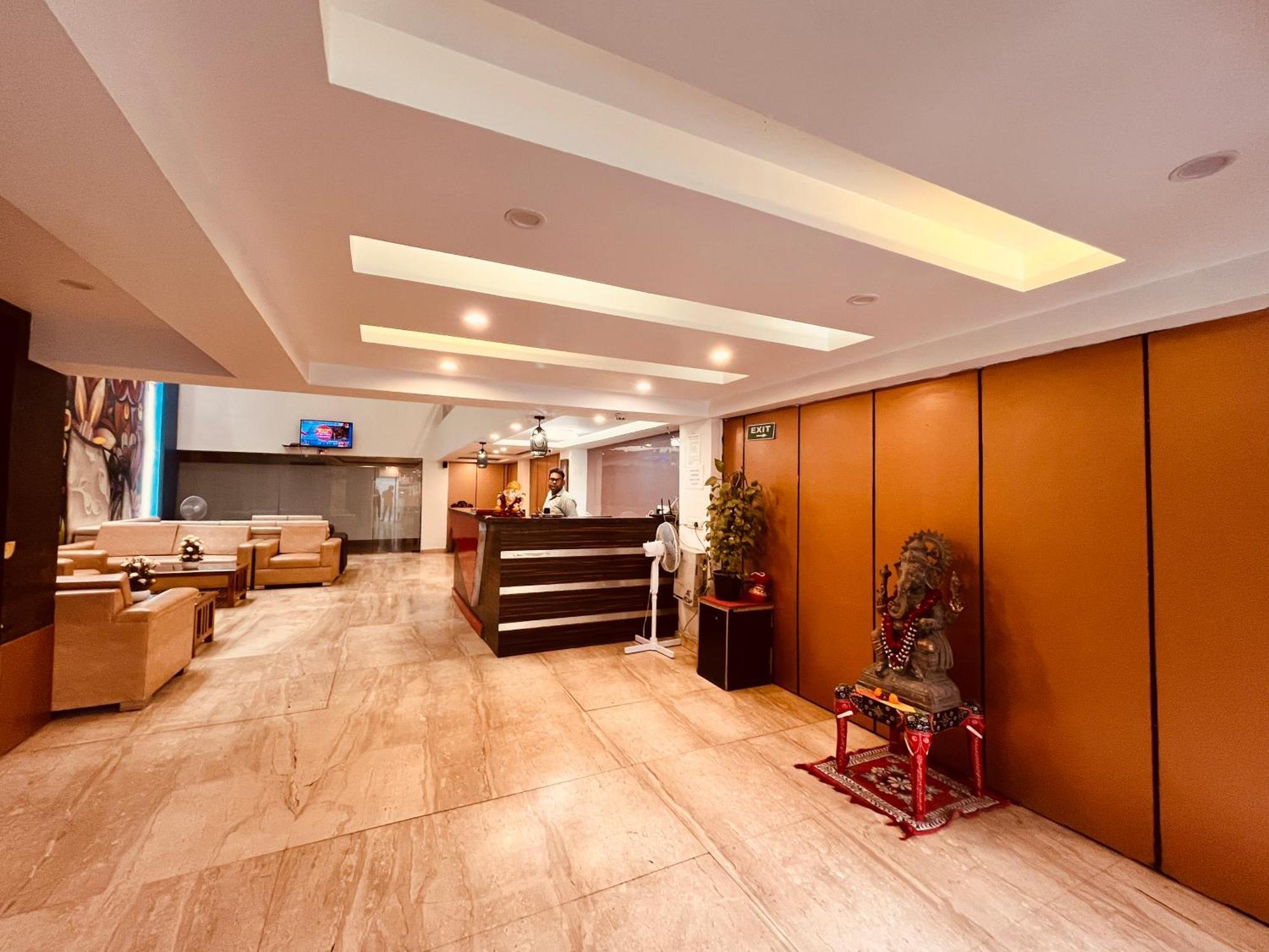 Hotel The Gold Inn - Karol Bagh Delhi Exterior foto